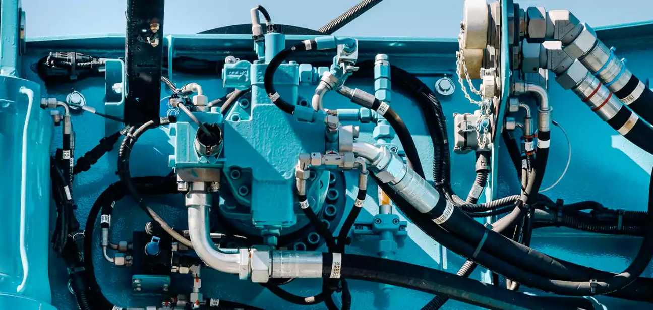 Large Example Of Hydraulic Pumps & Motors